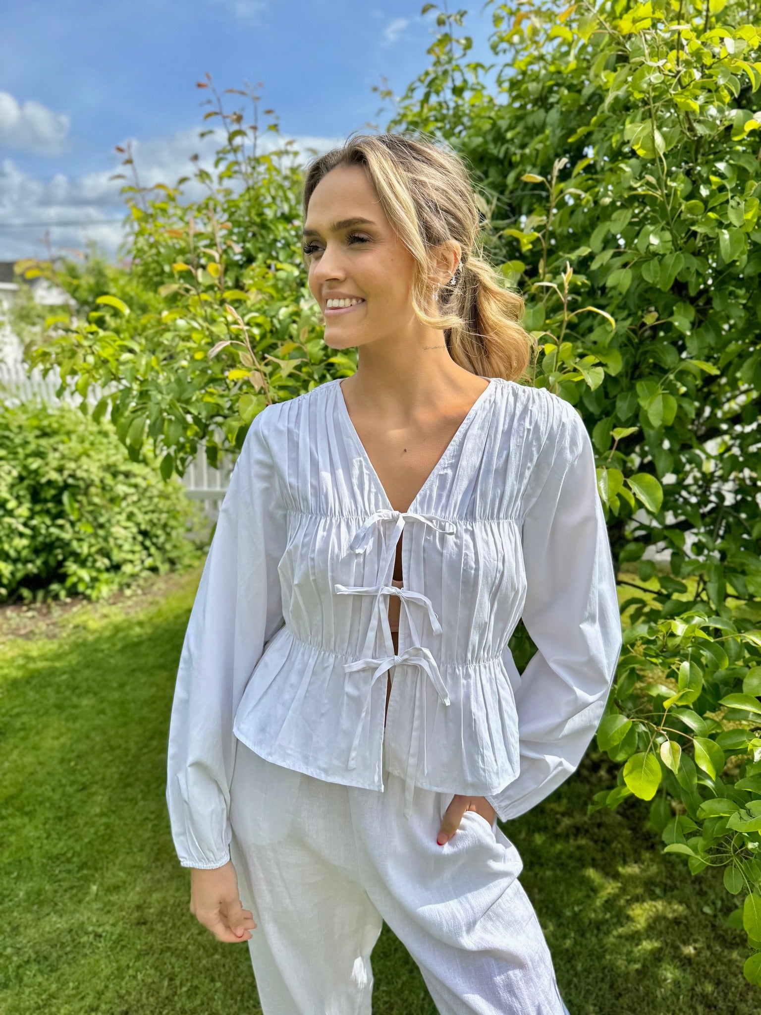 VMMORGAN Top - Bright White